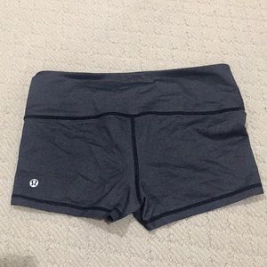 Lululemon Size 6 Wunder Short